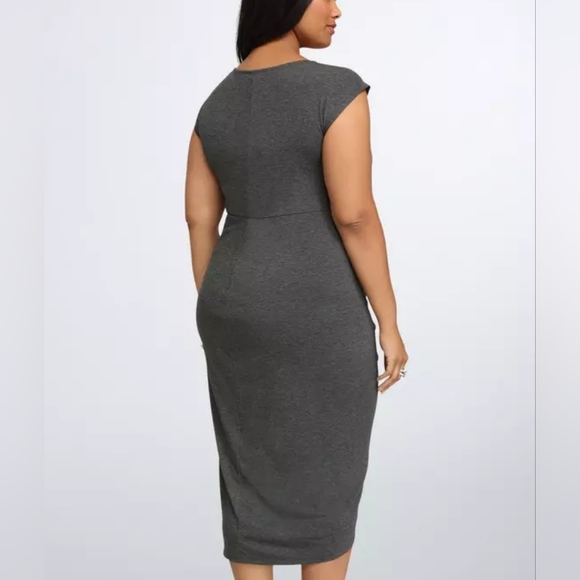 Torrid Tulip Jersey Knit Black Gray Faux Wrap Midi Dress Plus Size 5X - Picture 2 of 6